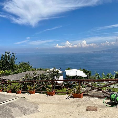فيلا La Badia Montechiaro - Breathtaking View Of Sorrento Coast فيكو إيكوينس المظهر الخارجي الصورة