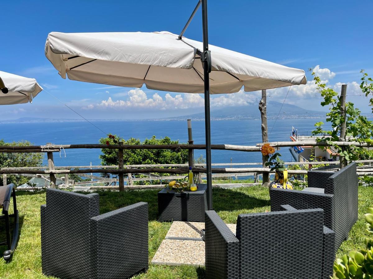 فيلا La Badia Montechiaro - Breathtaking View Of Sorrento Coast فيكو إيكوينس المظهر الخارجي الصورة